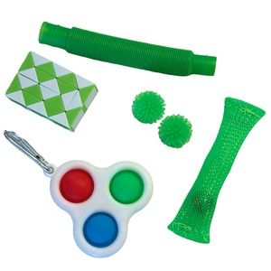 FREE w/ purchase Green fidget toy set